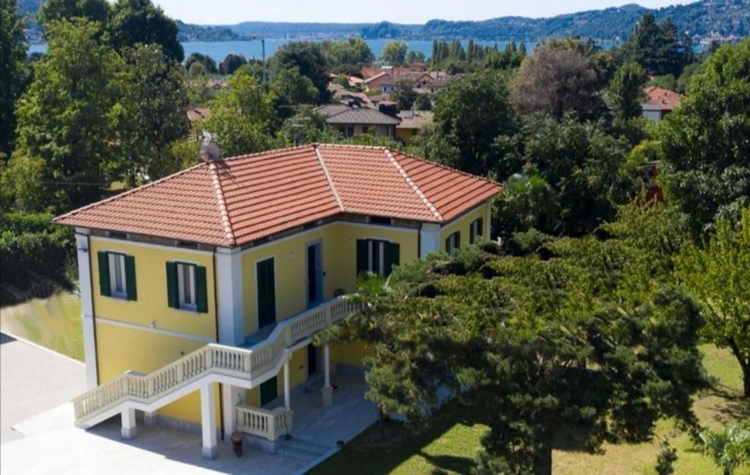 B&B Villa Preziosa Lago Maggiore Lesa Exterior foto