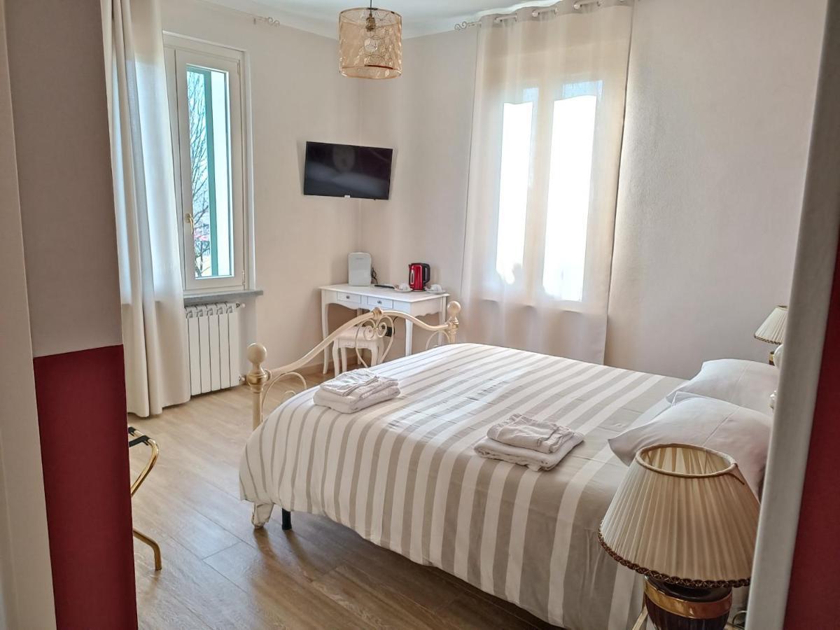 B&B Villa Preziosa Lago Maggiore Lesa Exterior foto